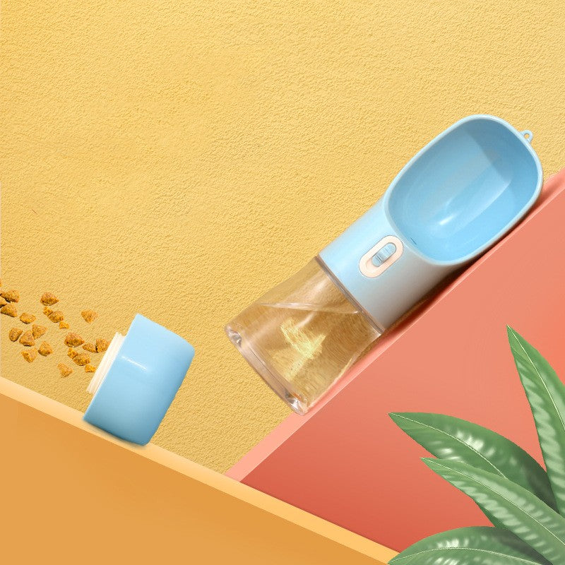 Gourde pour chien bleu pastel avec compartiment à croquettes dévissé